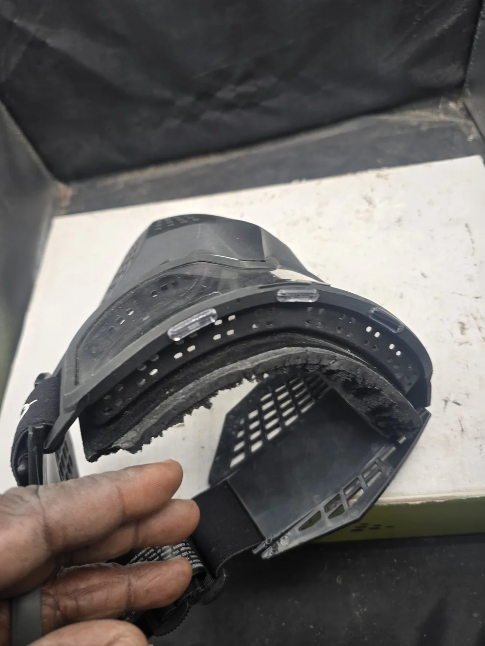 Black Full-Face VR/AR Protective Mask with Clear Lens